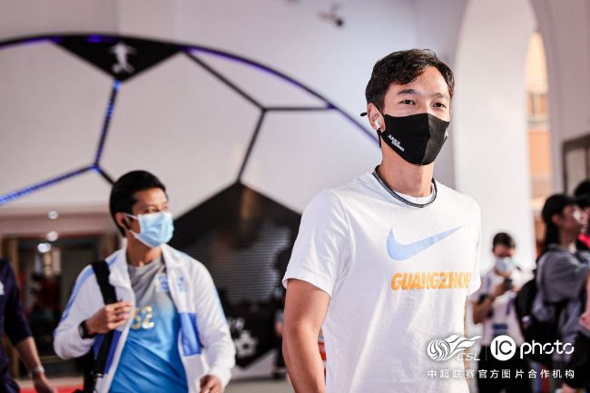 三十年来，电影成为电影频道与观众不变的约定。