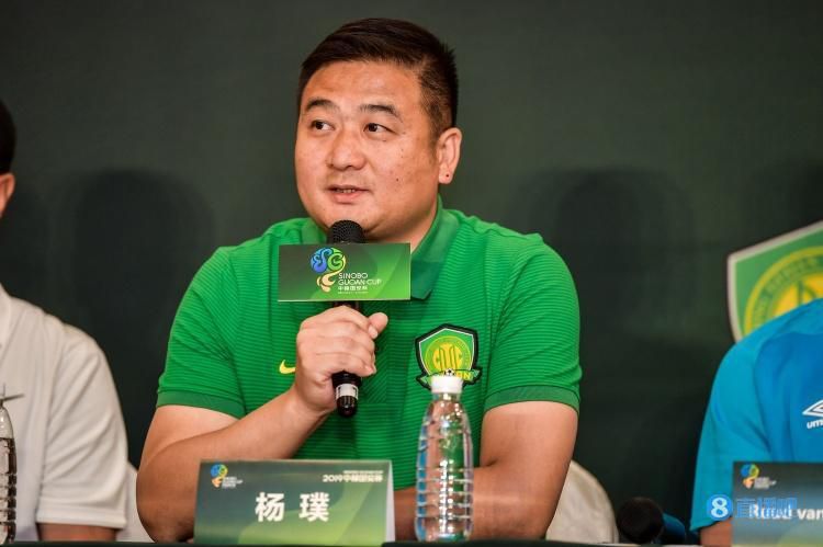 《太阳不能动》将发售写真 双男主设定超带感 2020-03-03 近日，由藤原龙也、竹内凉真共演电影《太阳不能动》宣布将发售写真集，写真集共128页，由两位主演的片场写真构成，将于4月16日发售。