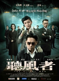 李冰冰低胸礼服亮相捞金 送外籍男巧克力显优雅 2014-04-30 4月29日，上海，某冰淇淋品牌开幕典礼，李冰冰一身巧克力色缎面礼服亮相，高贵优雅的气质形象十分符合活动主题。
