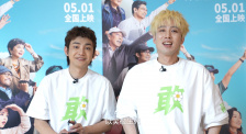 《奔跑吧》曝路透 蔡徐坤王嘉尔同框引大厂回忆 2020-06-12 6月12日，网曝最新一期《奔跑吧》路透照。